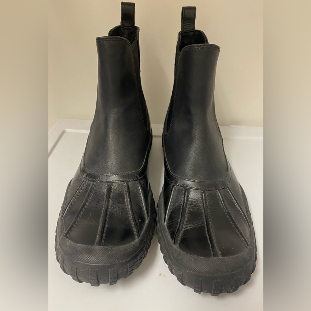 Cole Haan Waterproof Rain Boots with Nike Air Like New size 10.5 M